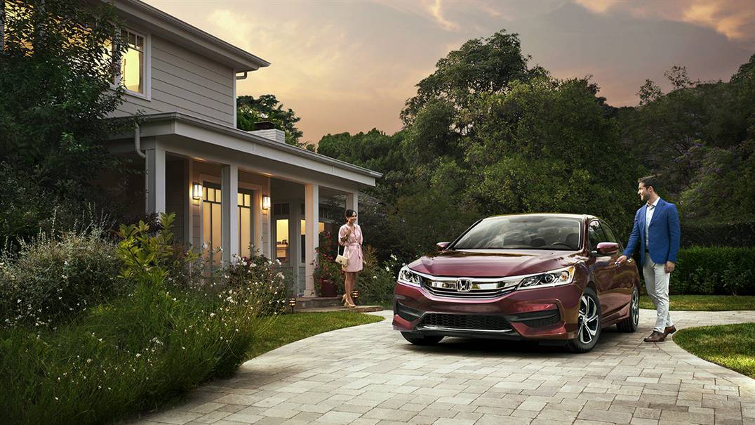 DELLA Honda in Plattsburgh