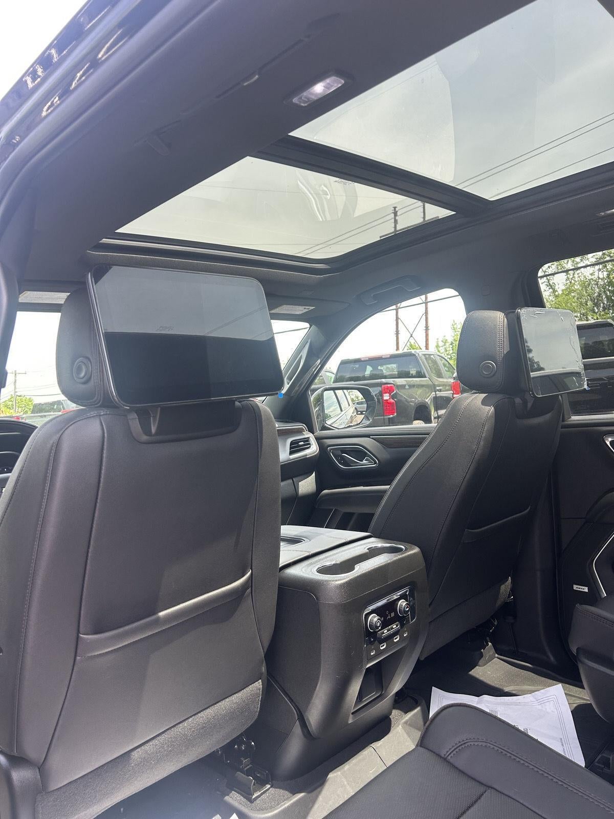 2023 Chevrolet Suburban High Country