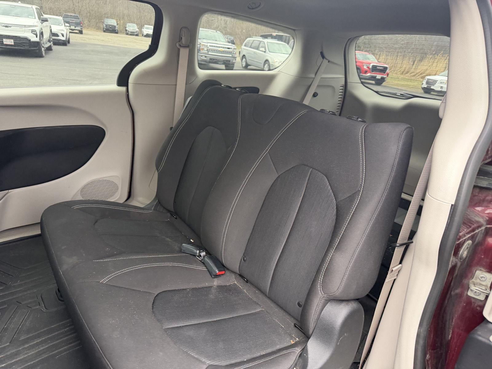 2021 Chrysler Voyager L