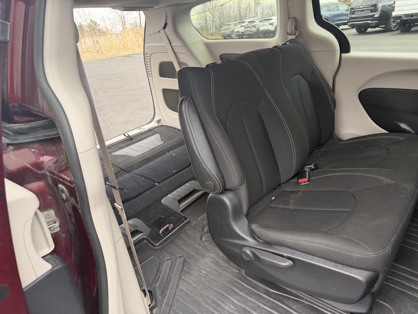 2021 Chrysler Voyager L