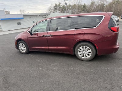 2021 Chrysler Voyager L