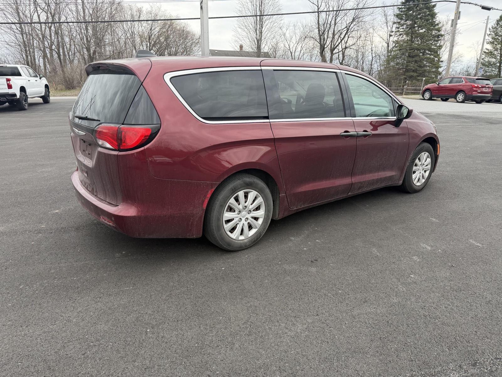 2021 Chrysler Voyager L