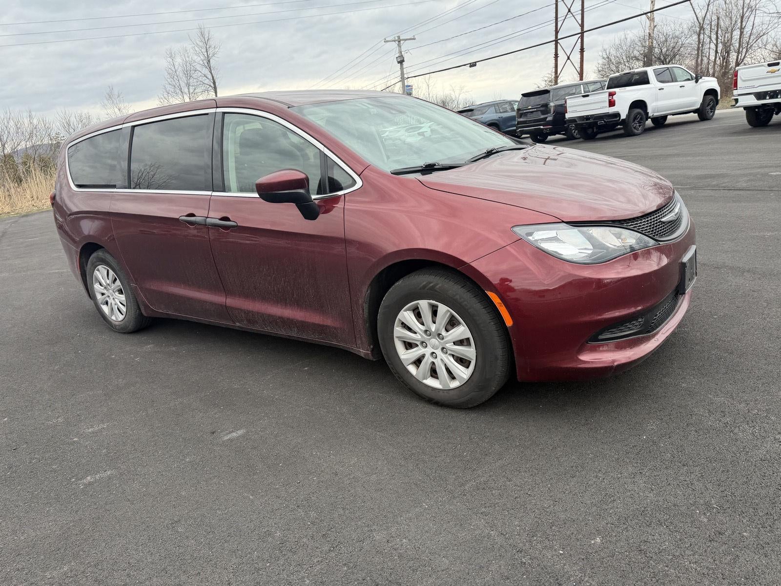 2021 Chrysler Voyager L