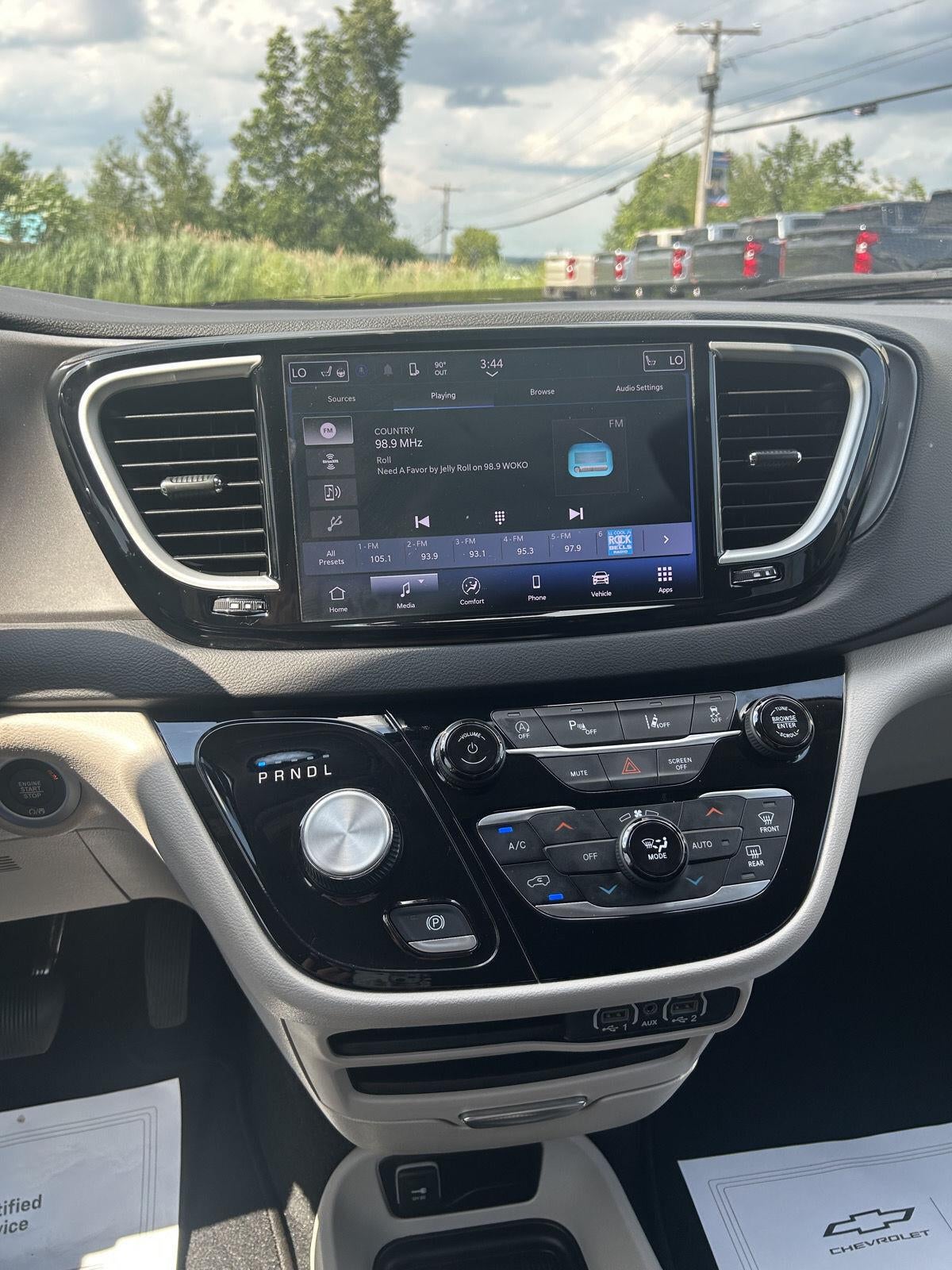 2024 Chrysler Pacifica Touring L
