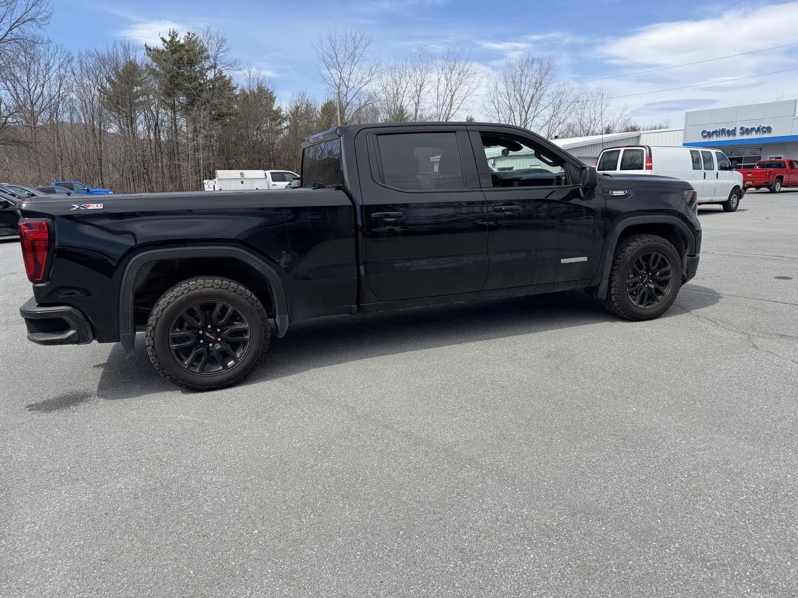 2024 GMC Sierra 1500 Elevation