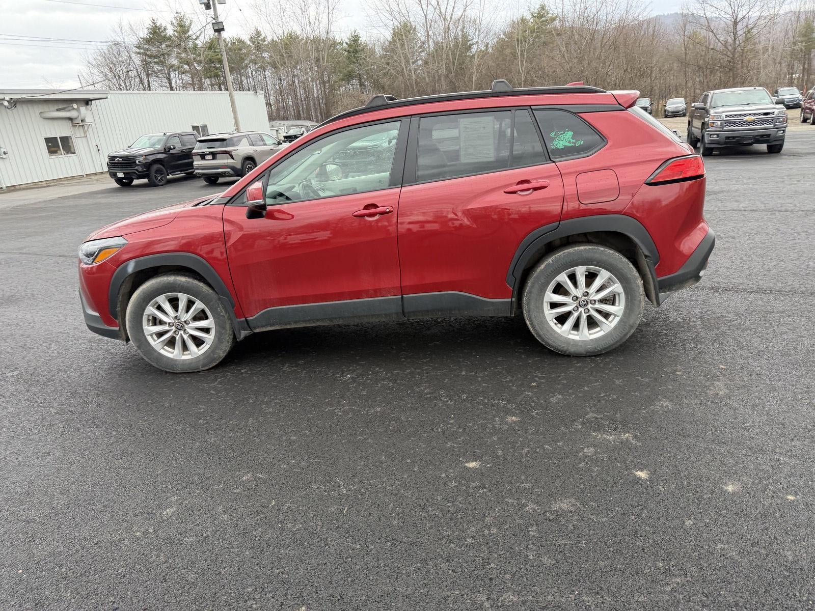 2023 Toyota Corolla Cross LE