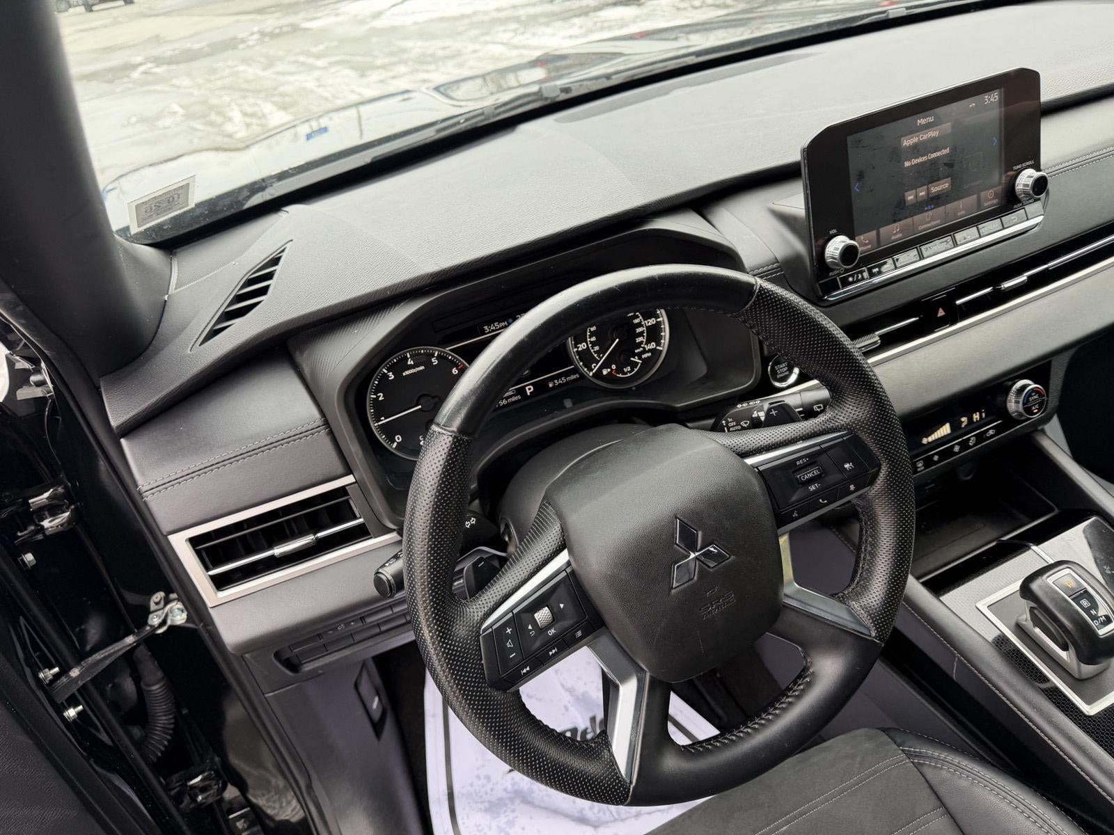 2022 Mitsubishi Outlander SE