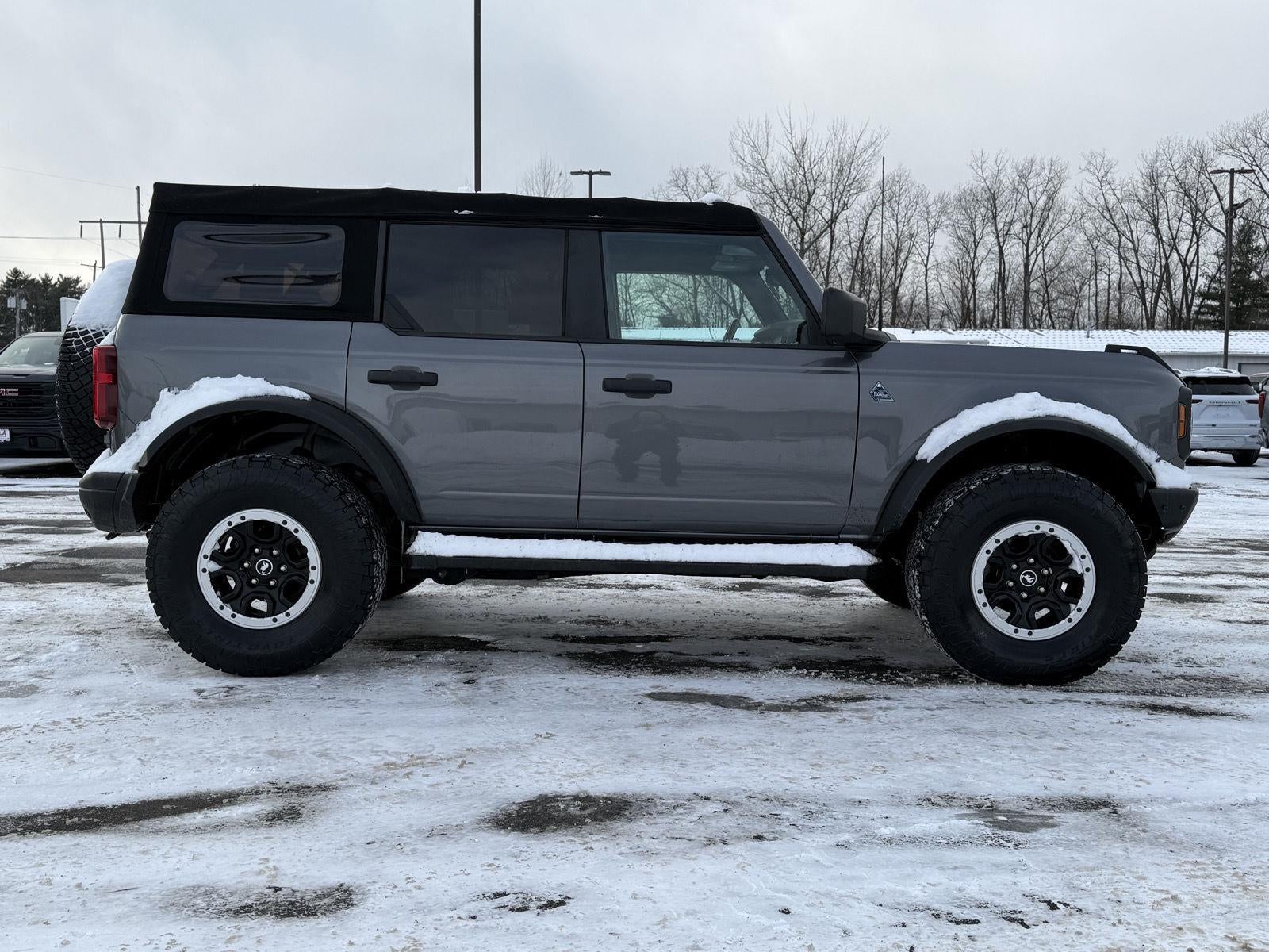 2021 Ford Bronco Base