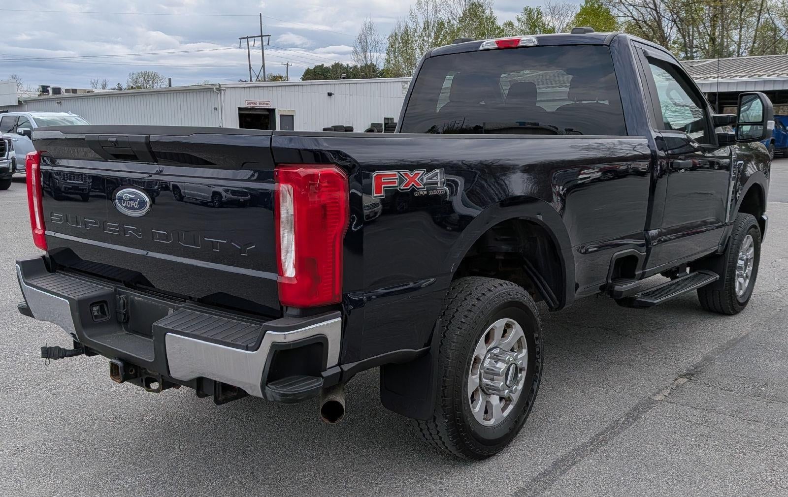 2023 Ford Super Duty F-350 SRW XL