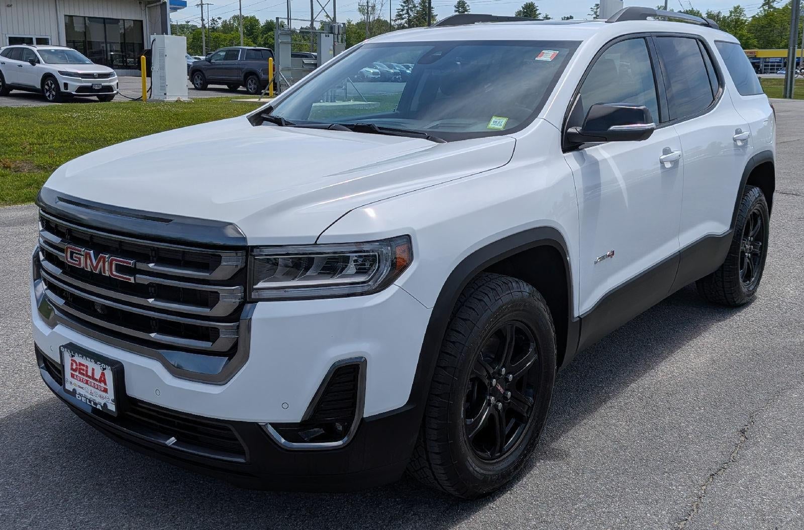 2023 GMC Acadia AT4