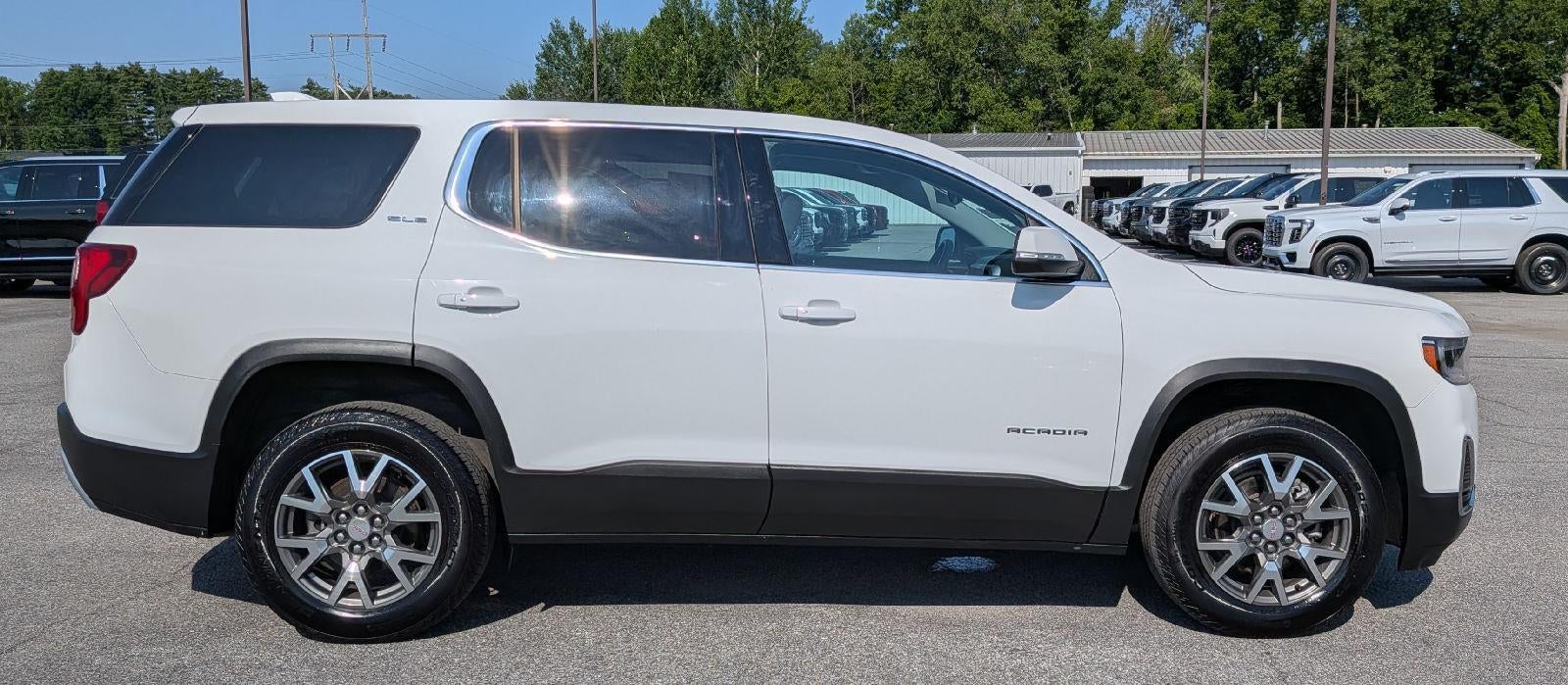 2022 GMC Acadia SLE
