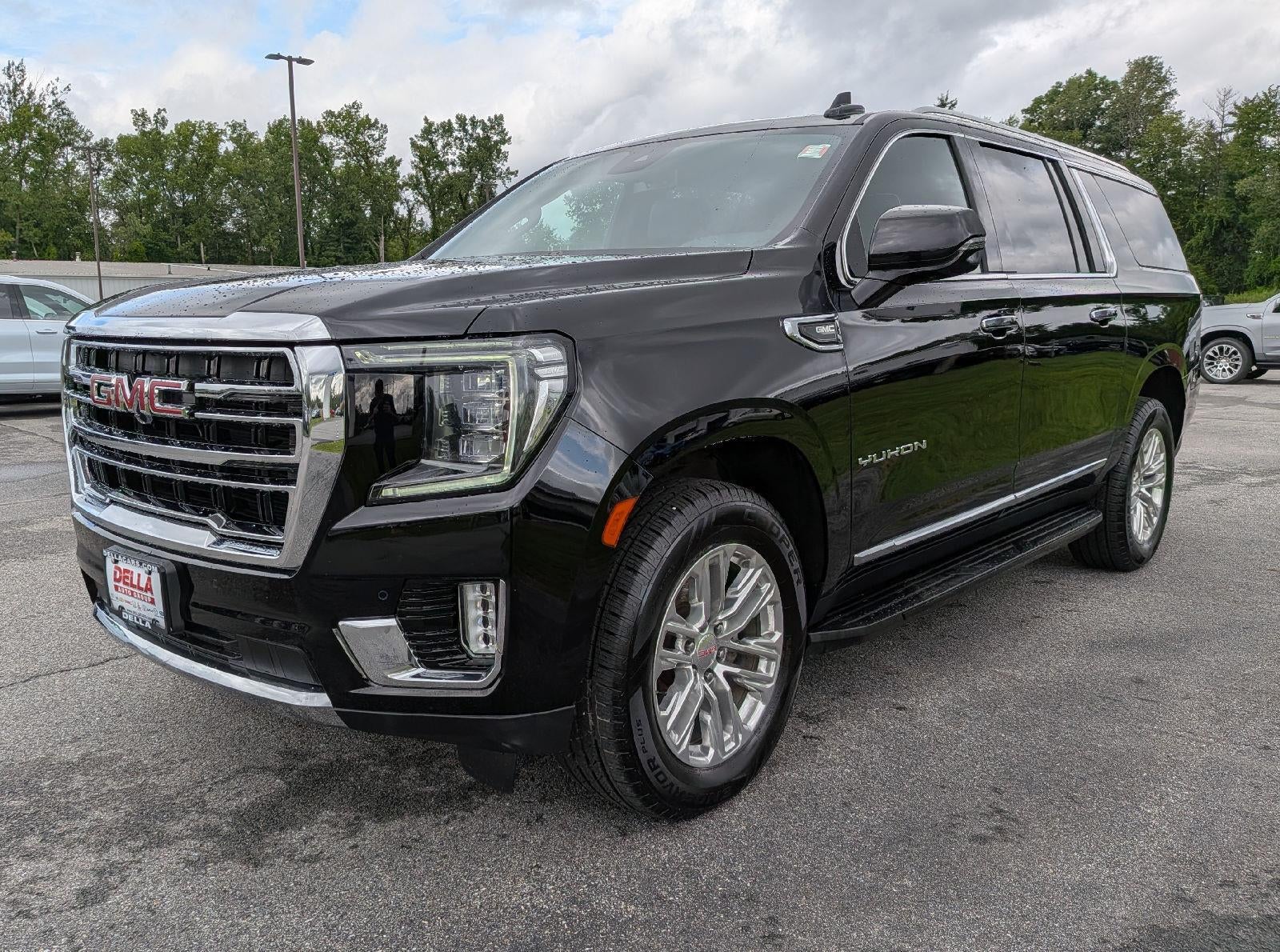2023 GMC Yukon XL SLT