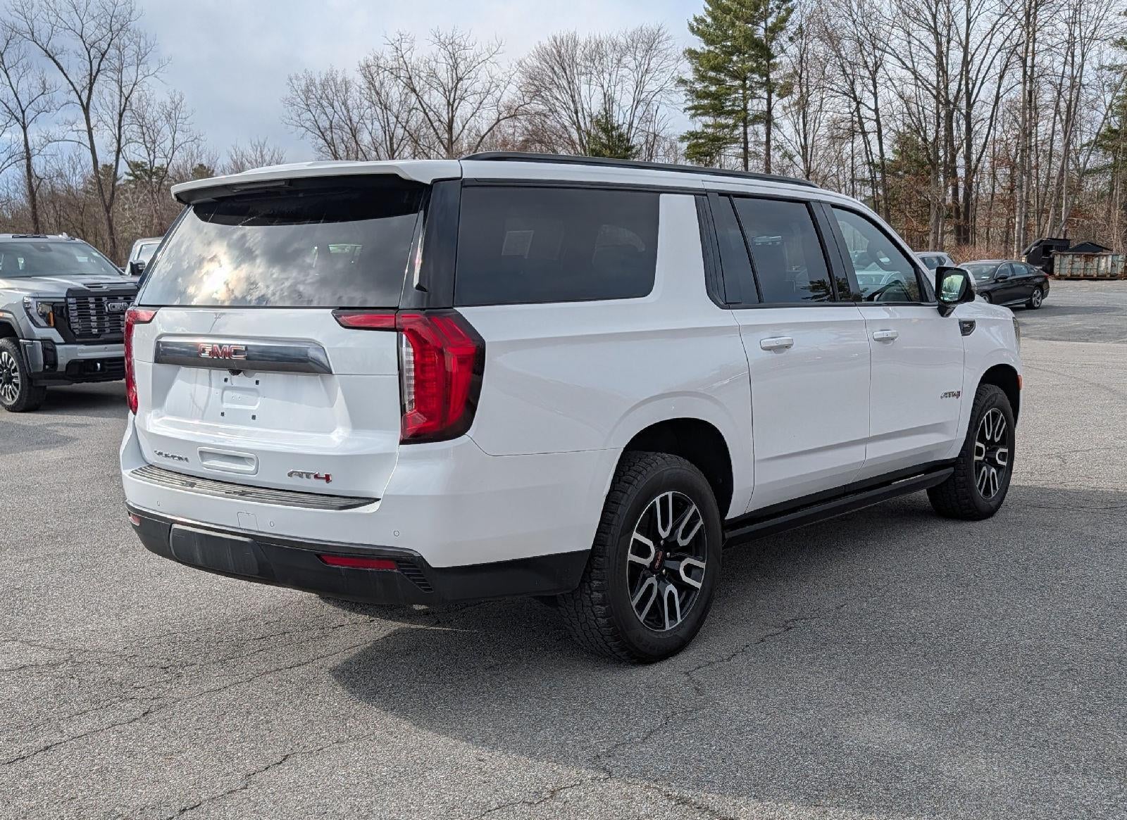 2023 GMC Yukon XL AT4