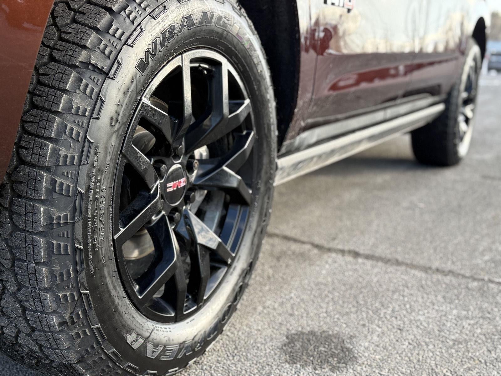 2022 GMC Yukon XL AT4