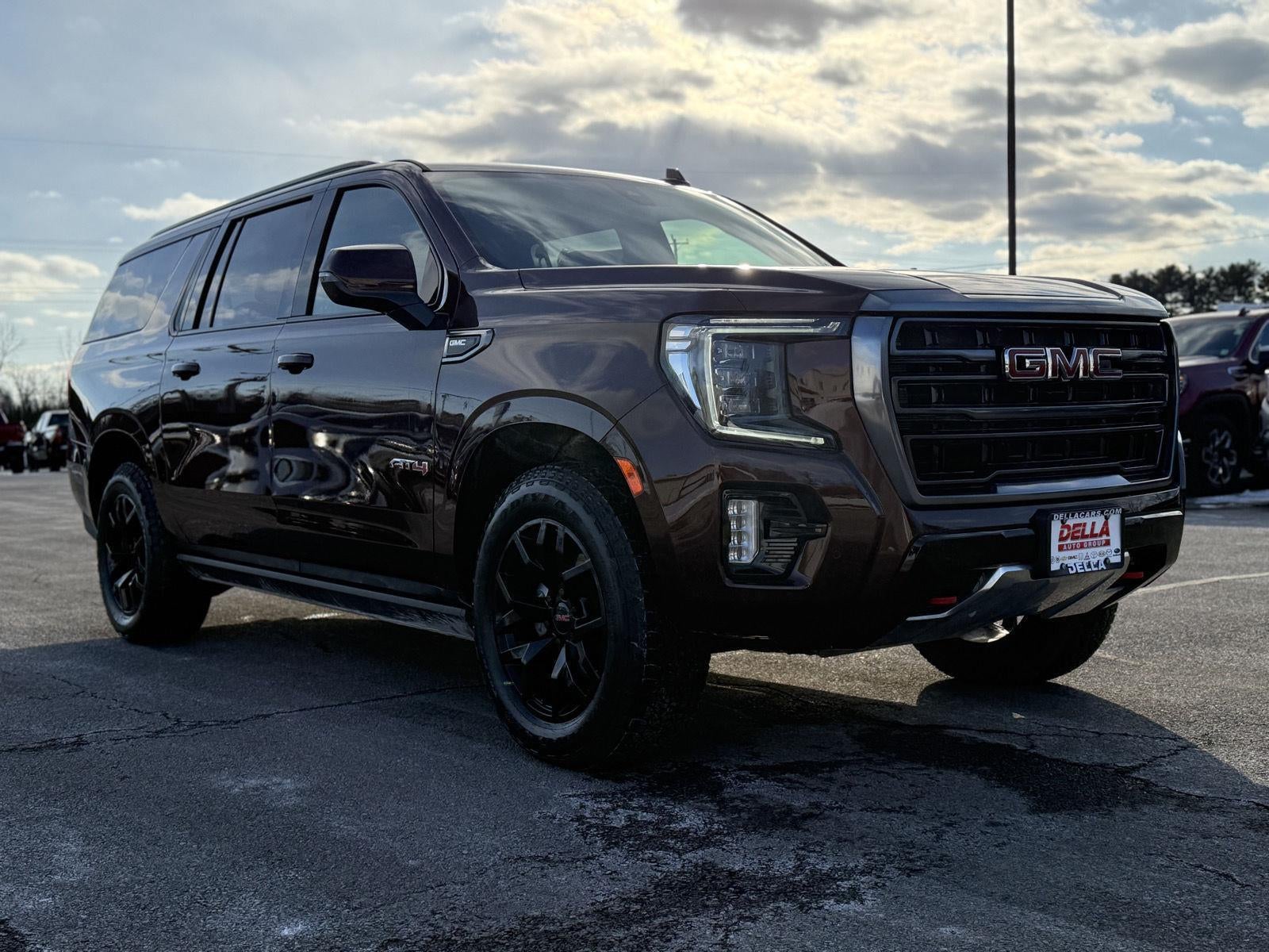 2022 GMC Yukon XL AT4