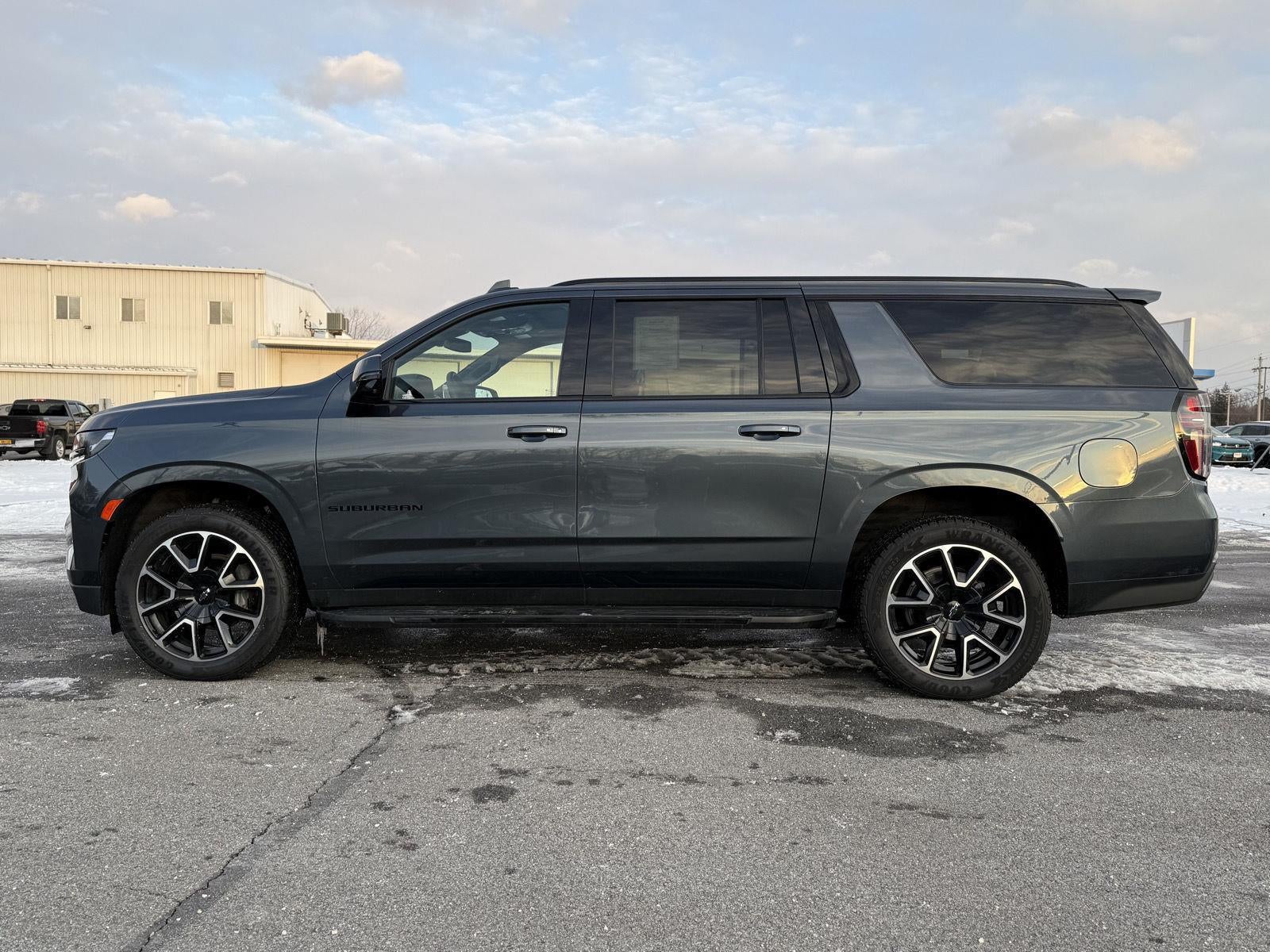 2021 Chevrolet Suburban RST