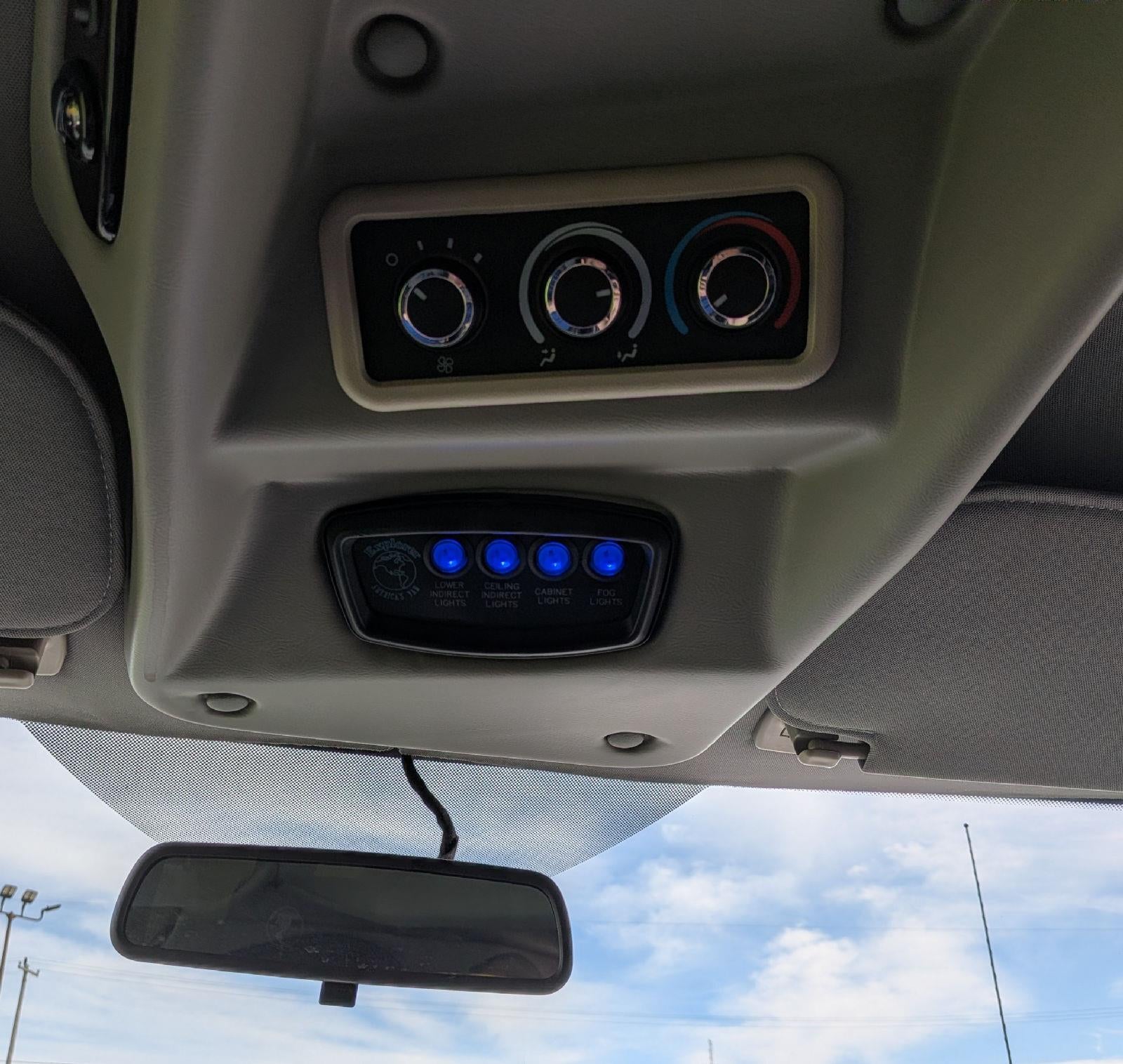 2023 GMC Savana Cargo 2500 Work Van