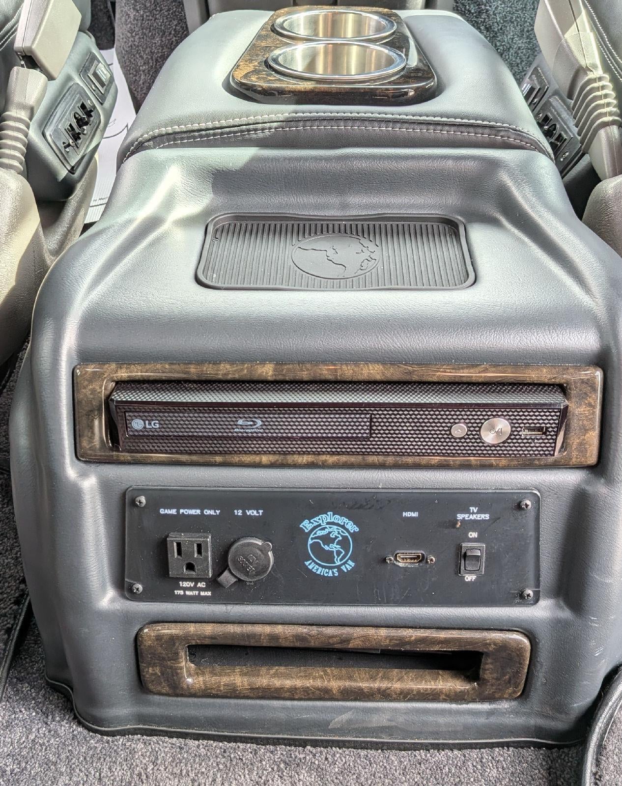 2023 GMC Savana Cargo 2500 Work Van