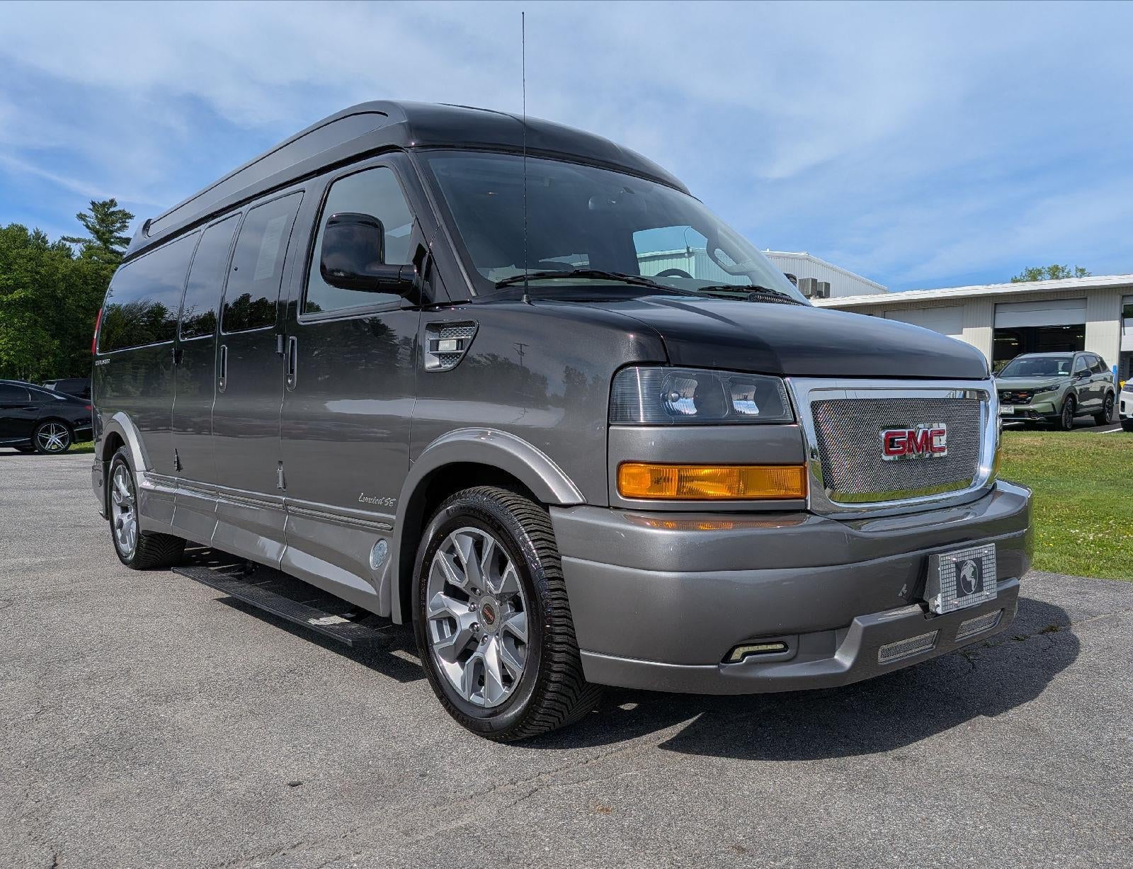 2023 GMC Savana Cargo 2500 Work Van