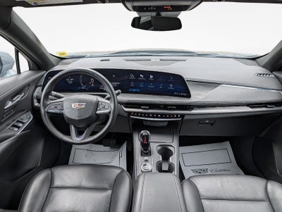 2024 Cadillac XT4 Premium Luxury