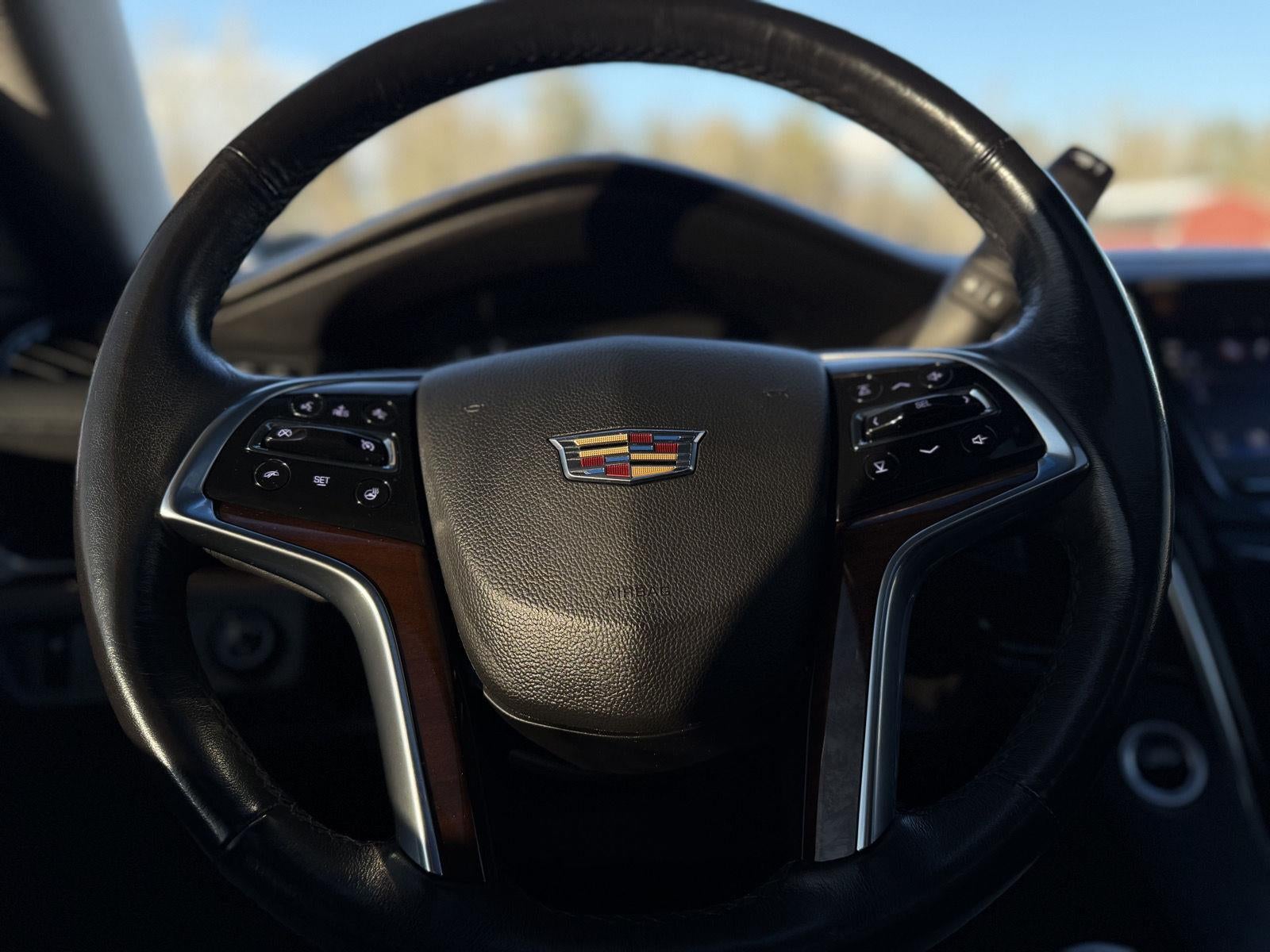 2020 Cadillac Escalade Luxury