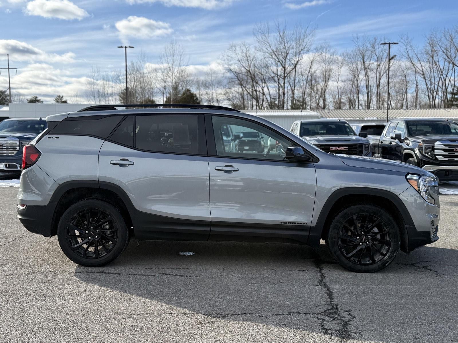 2023 GMC Terrain SLE