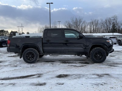 2022 Toyota Tacoma 4WD SR