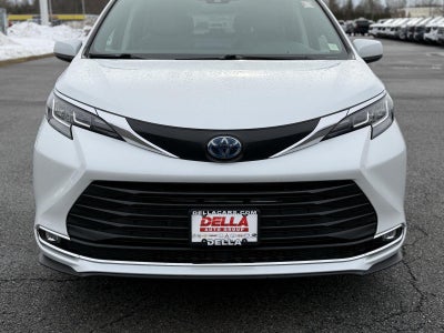 2023 Toyota Sienna XLE