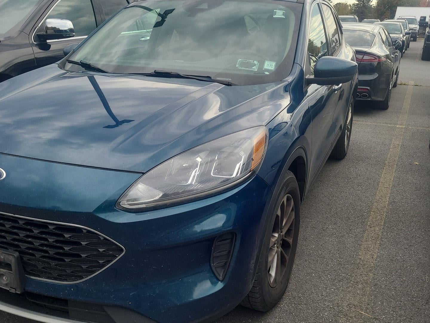 2020 Ford Escape SE