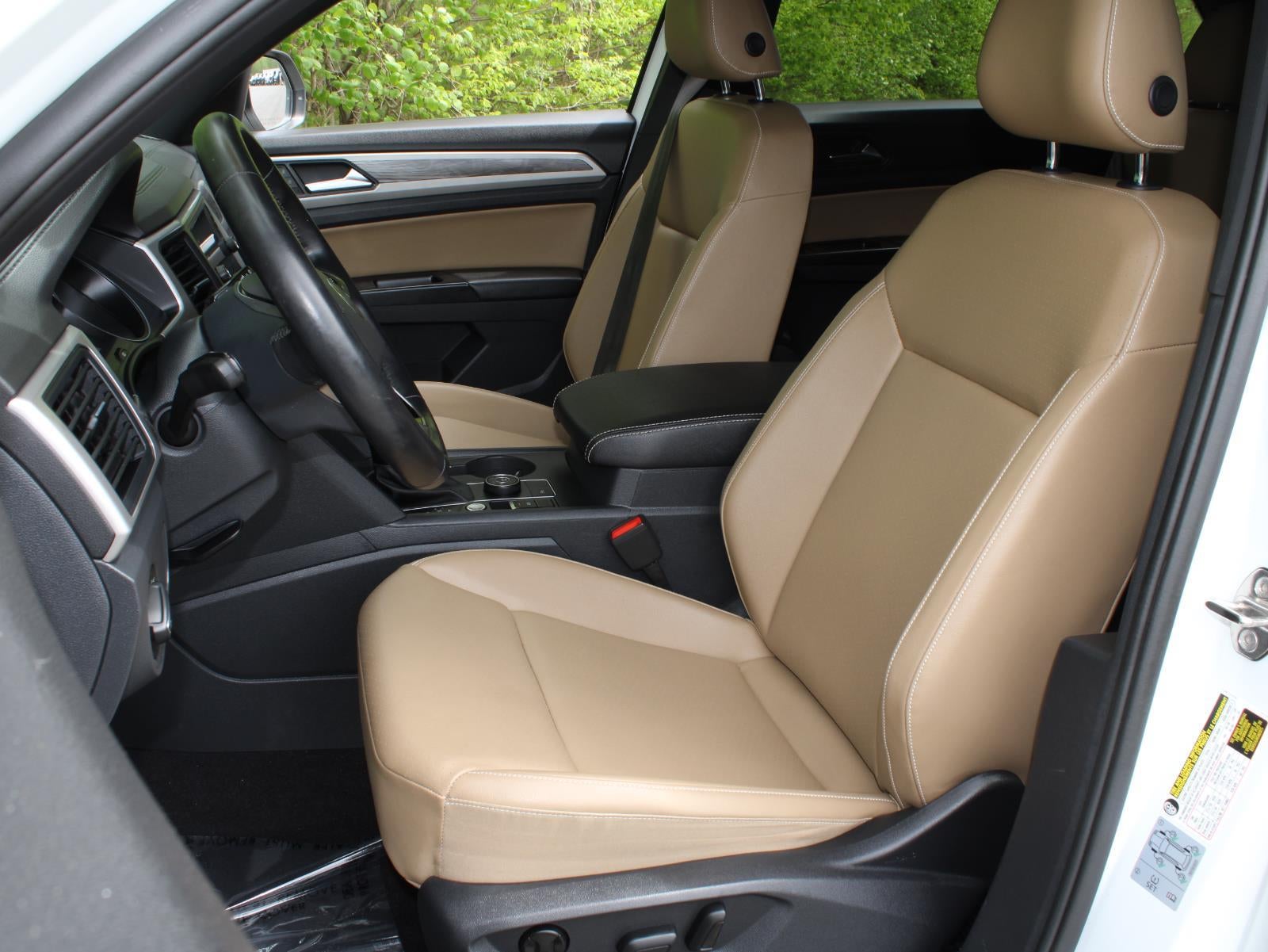 2020 Volkswagen Atlas Cross Sport 3.6L V6 SE w/Technology R-Line