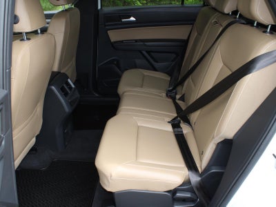 2020 Volkswagen Atlas Cross Sport 3.6L V6 SE w/Technology R-Line