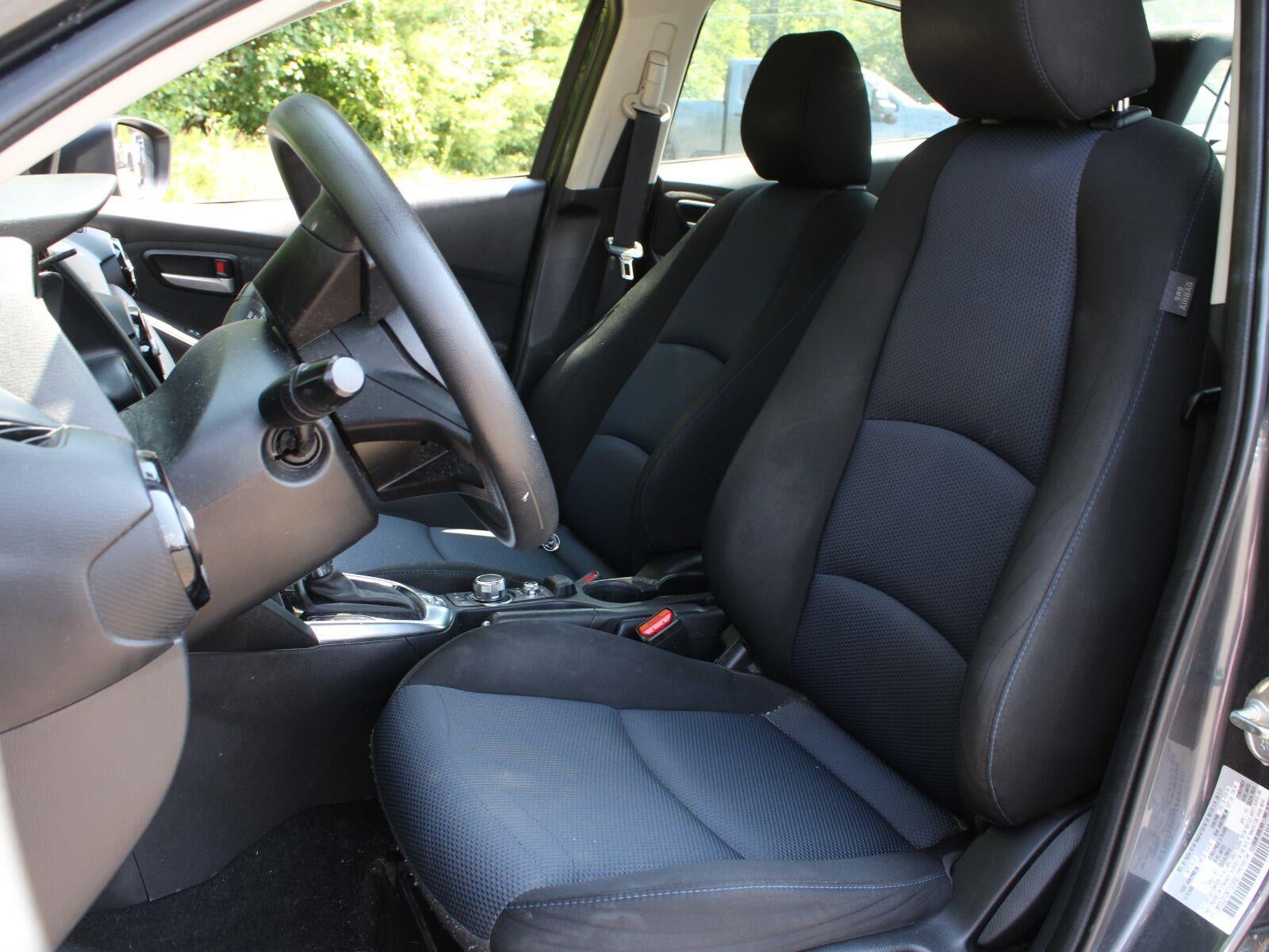 2019 Toyota Yaris Sedan LE