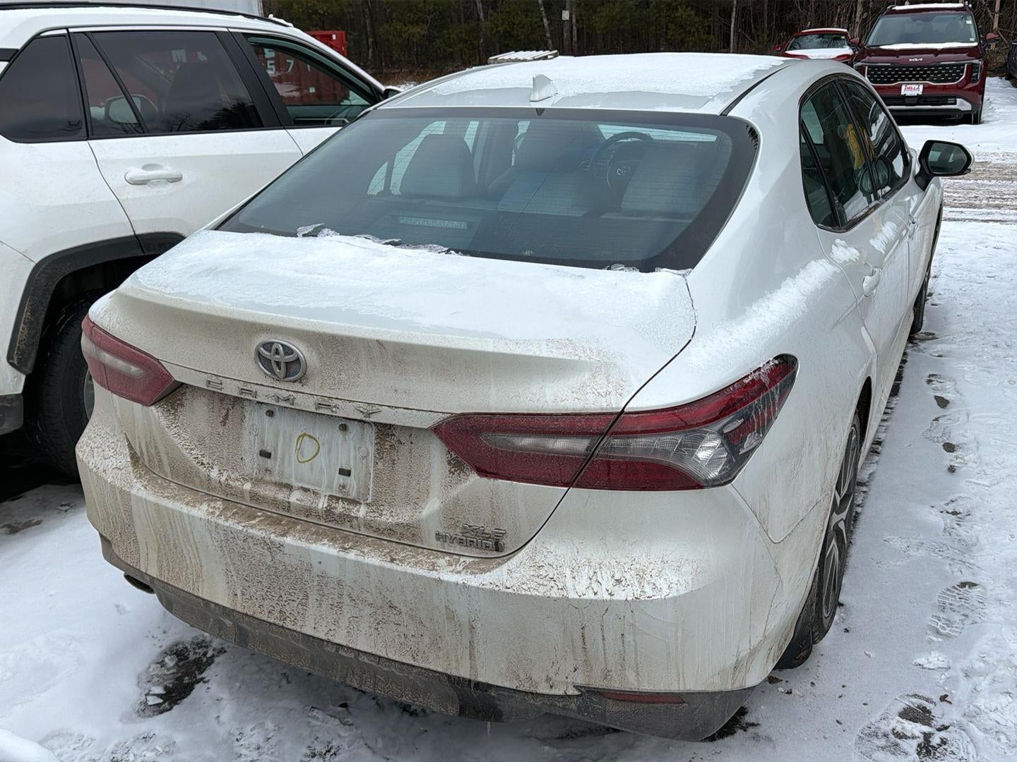 2022 Toyota Camry Hybrid XLE