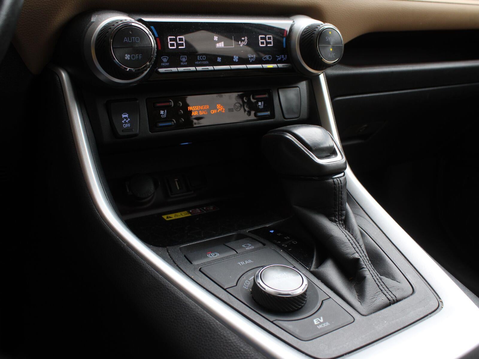 2022 Toyota RAV4 Hybrid Limited