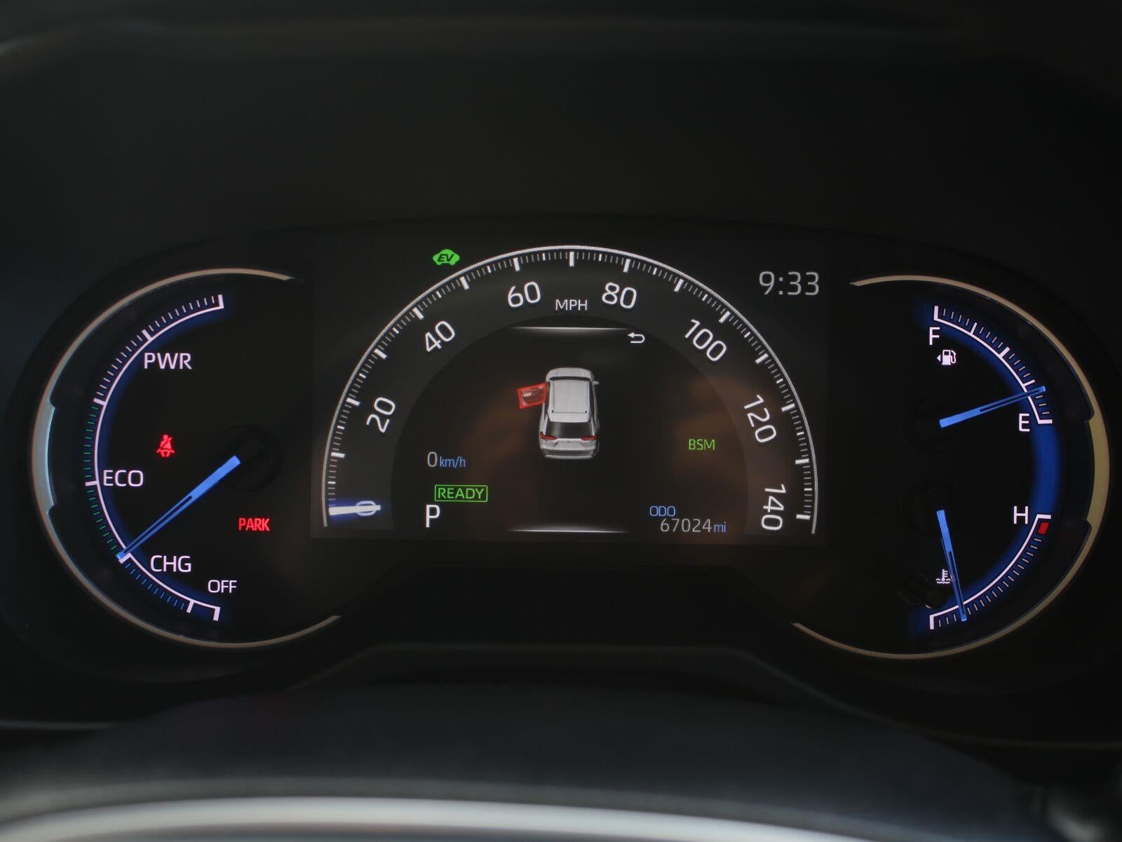 2023 Toyota RAV4 Hybrid XLE