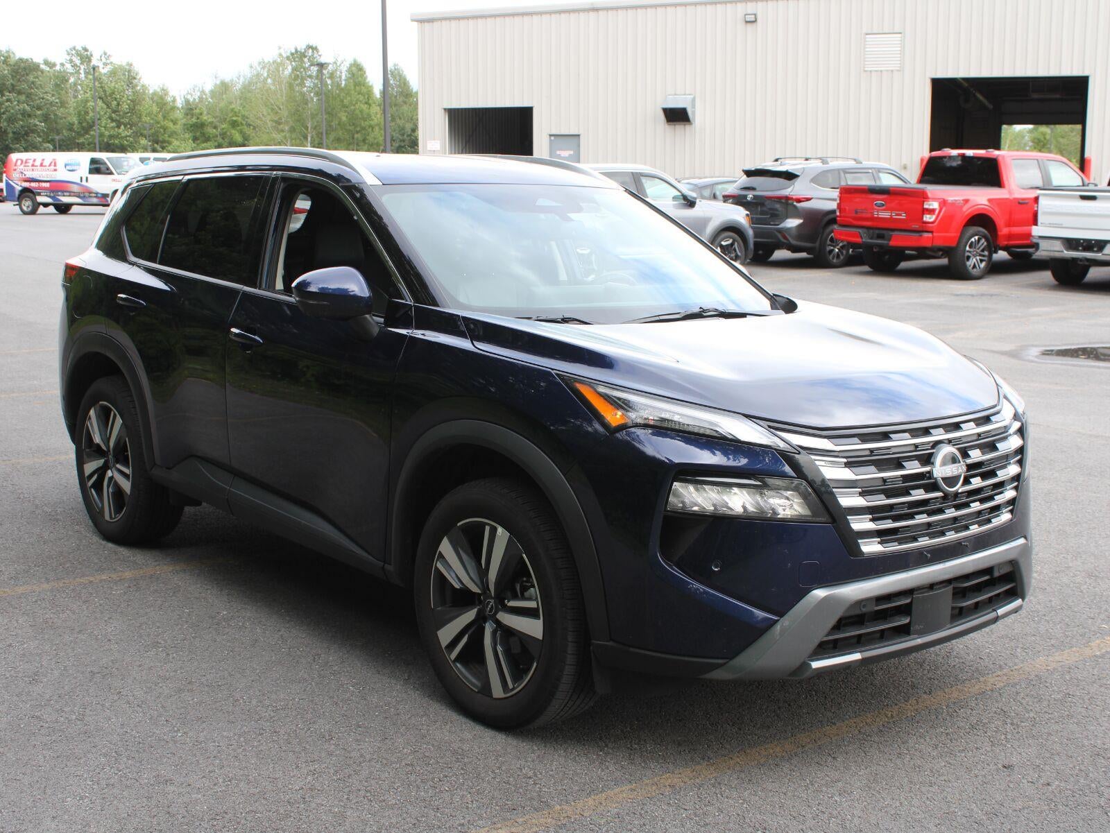 2026 Nissan Rogue SL