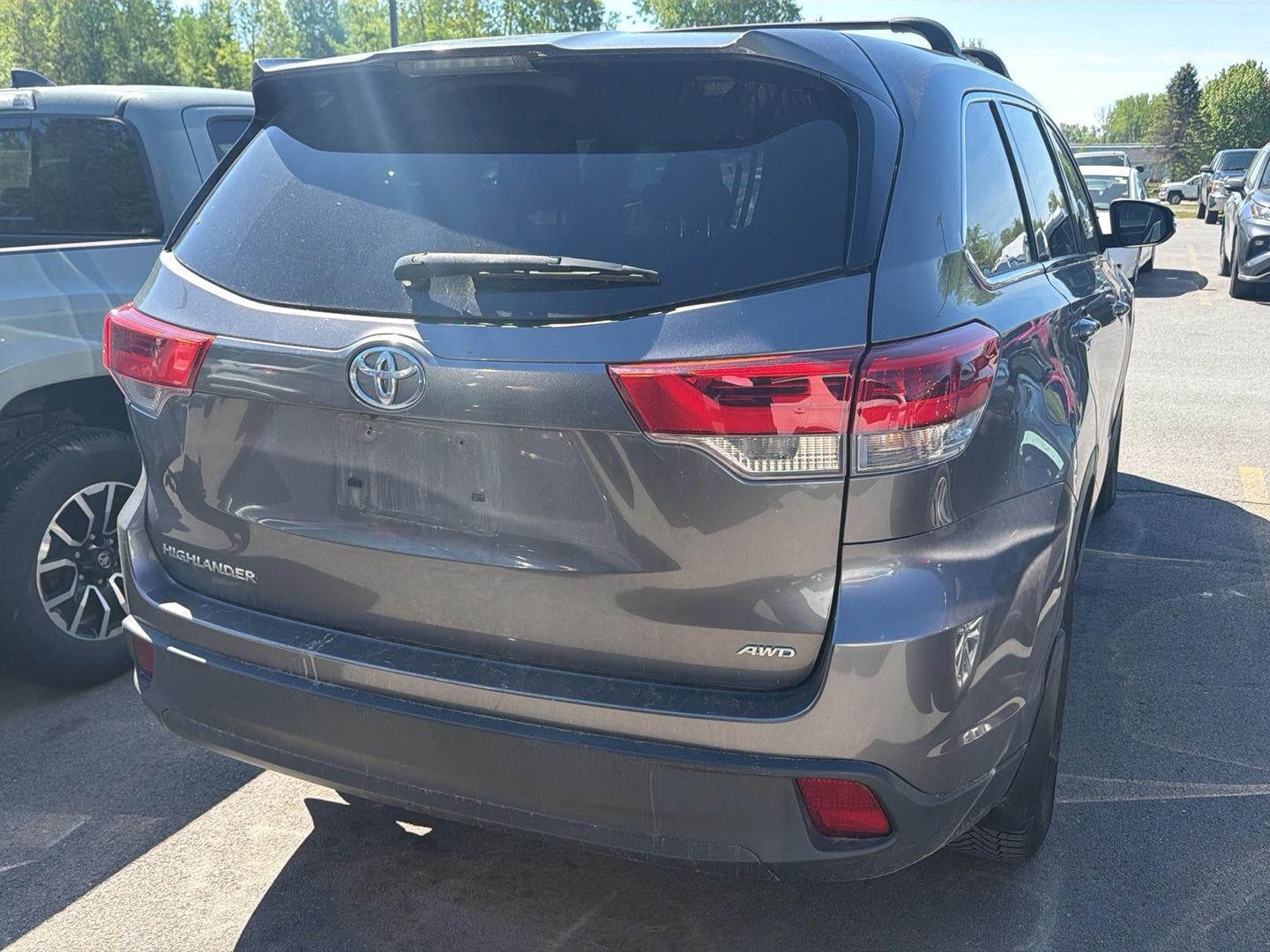 2019 Toyota Highlander LE