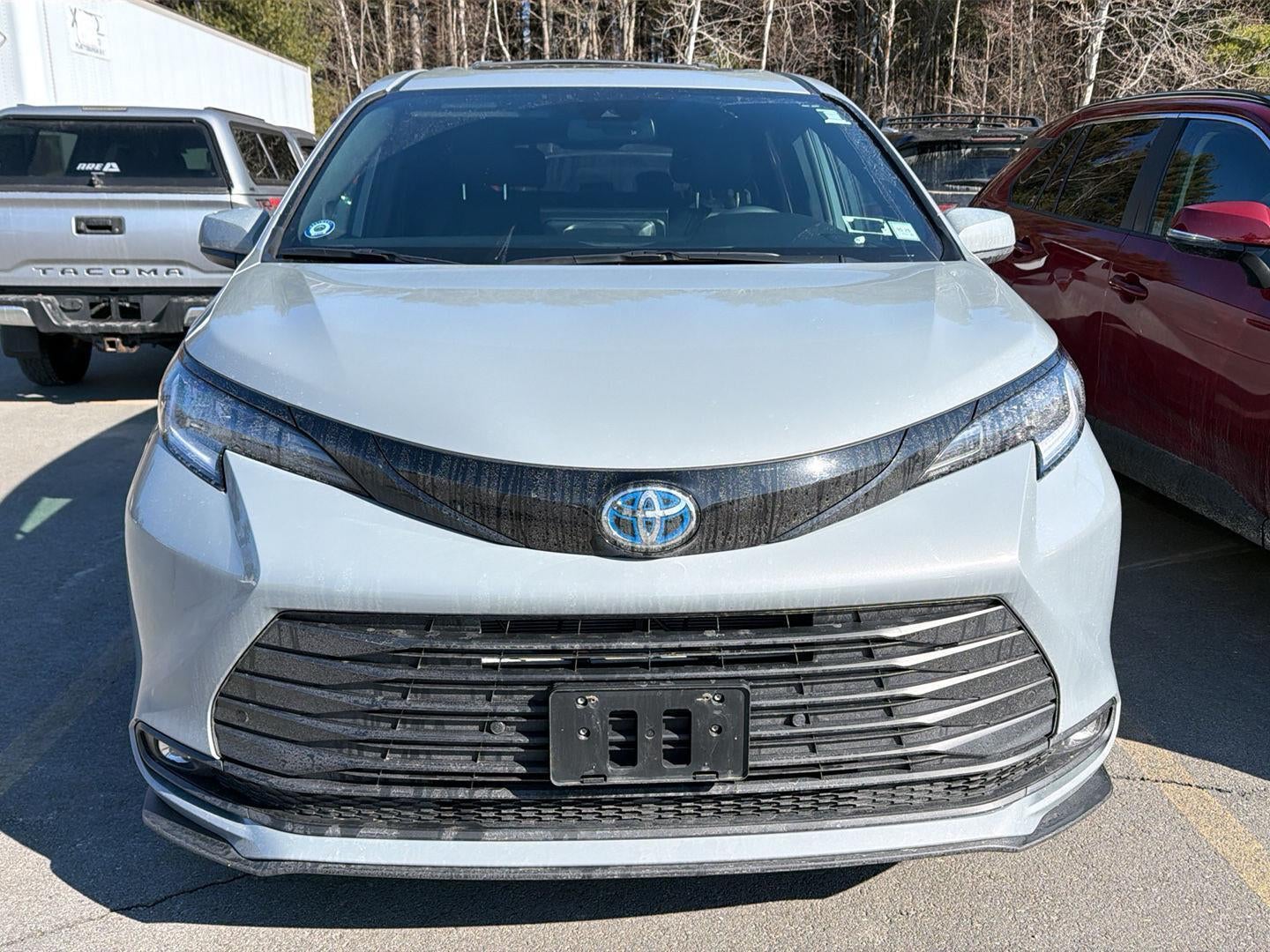 2025 Toyota Sienna Woodland Edition