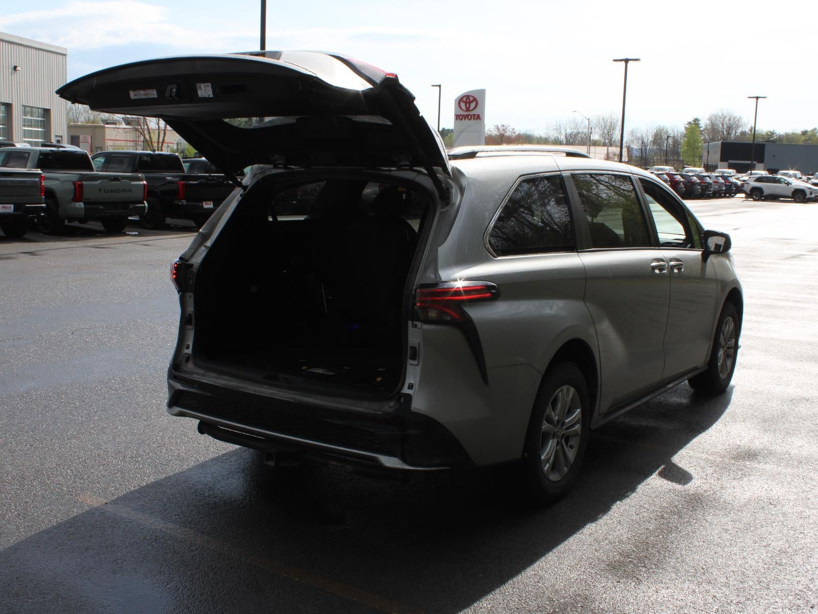 2022 Toyota Sienna XSE