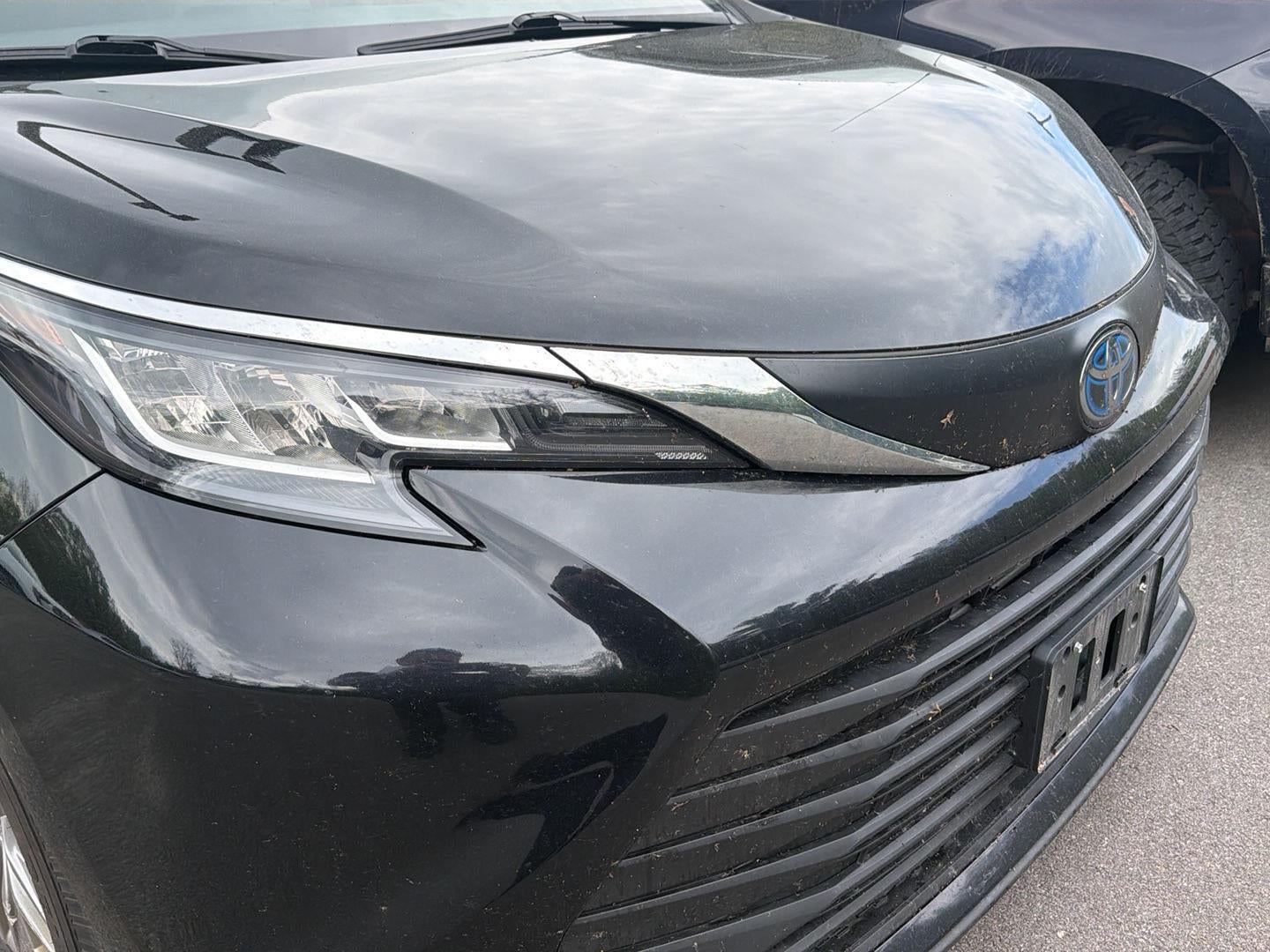 2022 Toyota Sienna LE