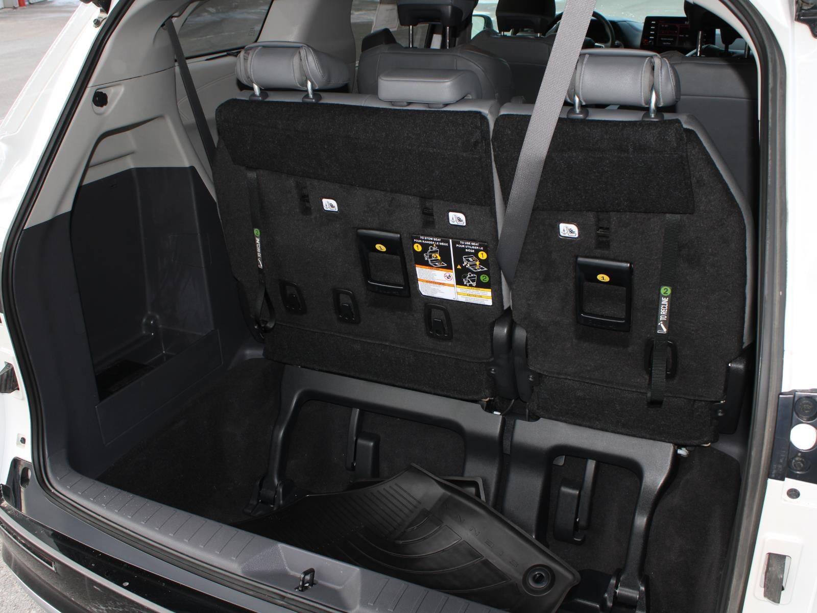 2023 Toyota Sienna Limited