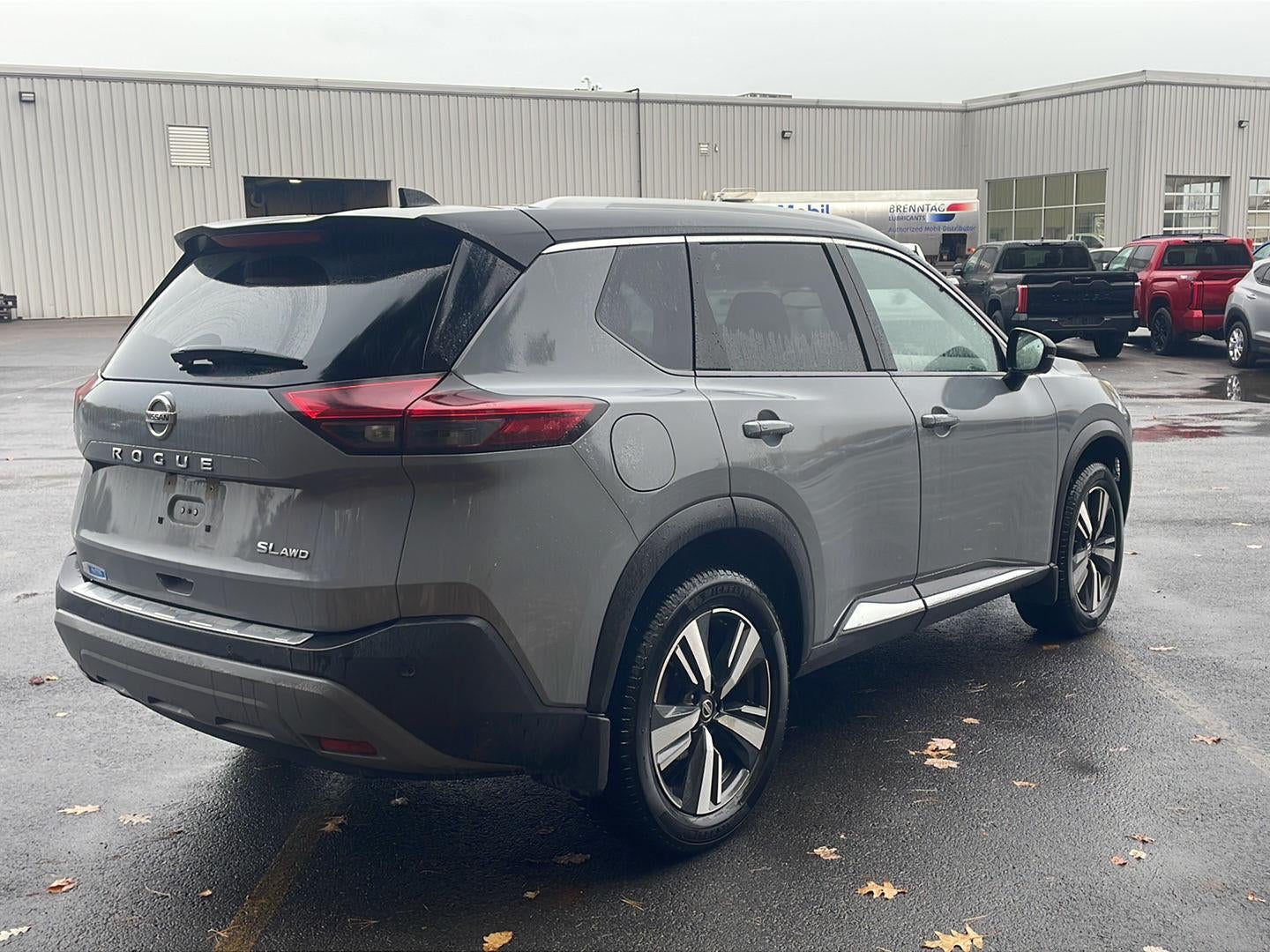 2021 Nissan Rogue SL