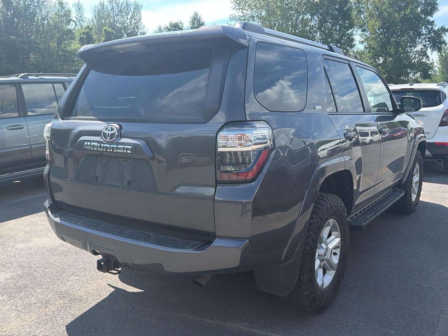2022 Toyota 4Runner SR5
