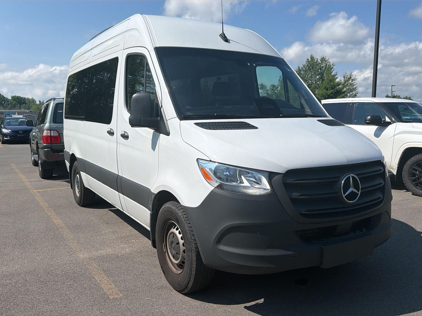 2025 Mercedes-Benz Sprinter Passenger Van 2500 Standard Roof I4 Diesel 144" RWD