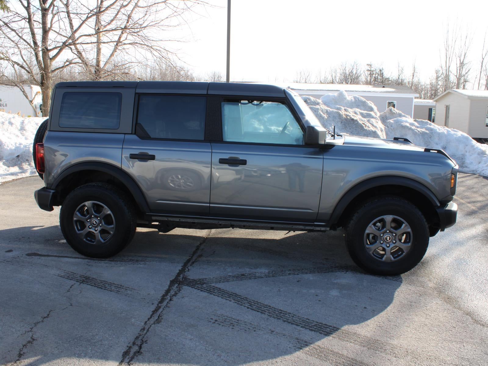 2023 Ford Bronco Big Bend Four Wheel Drive 7-SPEED MANUAL