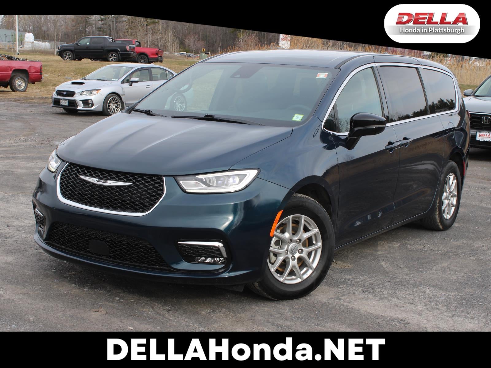 2025 Chrysler Pacifica Select