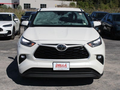 2020 Toyota Highlander LE