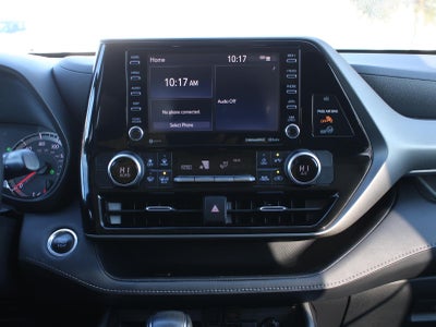 2020 Toyota Highlander LE All Wheel Drive Automatic