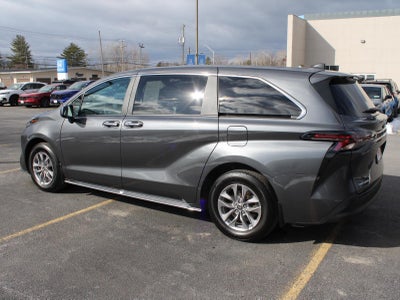 2025 Toyota Sienna XLE All Wheel Drive CVT
