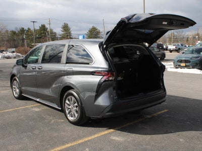 2025 Toyota Sienna XLE All Wheel Drive CVT